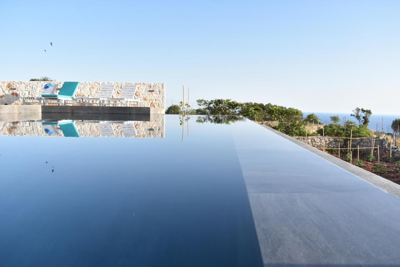 Dreamcatcher Villa: Infinity Pool, Sunset, Seaview Villa